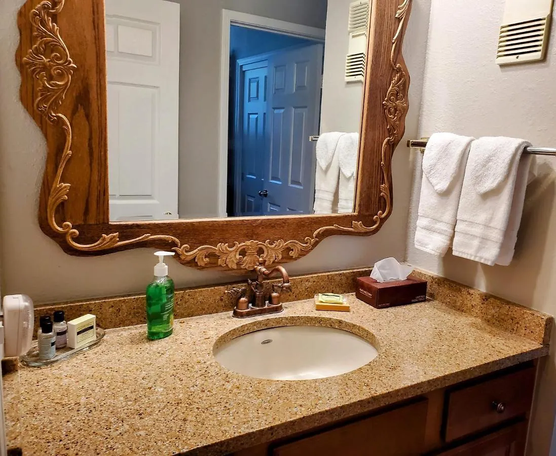 Summit Ski Resort 2Br-2Ba, Mammoth Lakes 0*,  United States